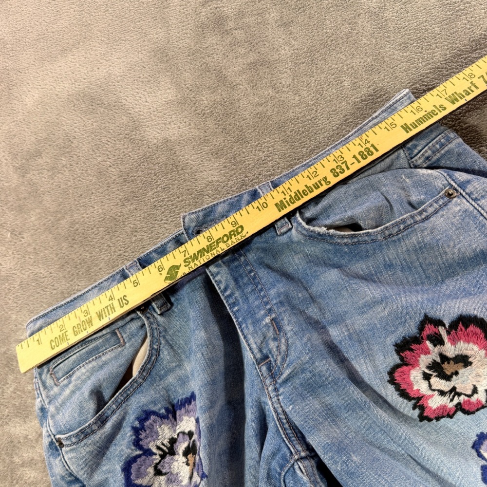 Lane Bryant Boyfriend Jeans Womens 14 Blue Floral Embroidered Acid Wash Denim - Picture 6 of 13